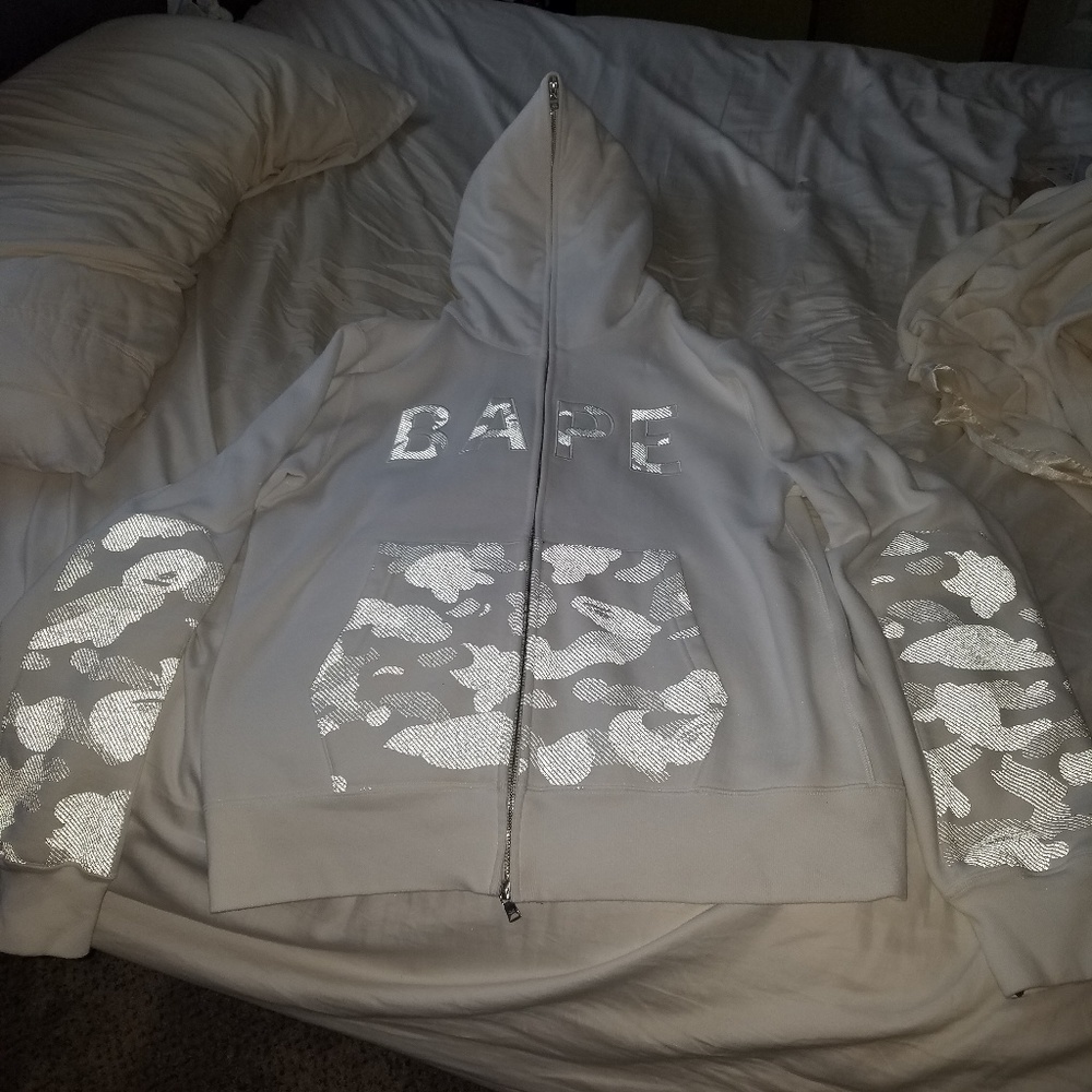 Authentic Bape full zip hoodie *RARE*